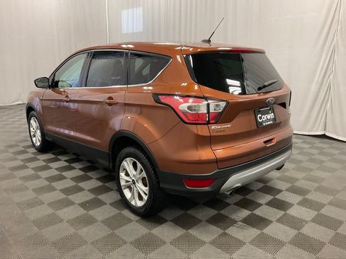 Used 2017 Ford Escape SE w/ SE Cold Weather Package AWD/4WD image 7