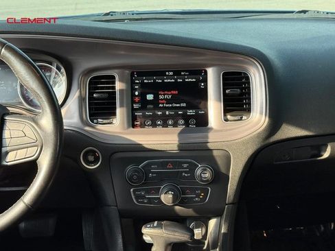 Used 2023 Dodge Charger SXT RWD image 16
