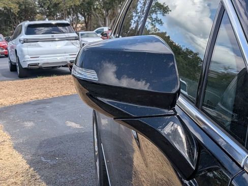 New 2026 Cadillac XT5 Luxury image 13