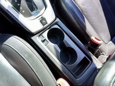 Used 2013 Chevrolet Captiva Sport LTZ image 30