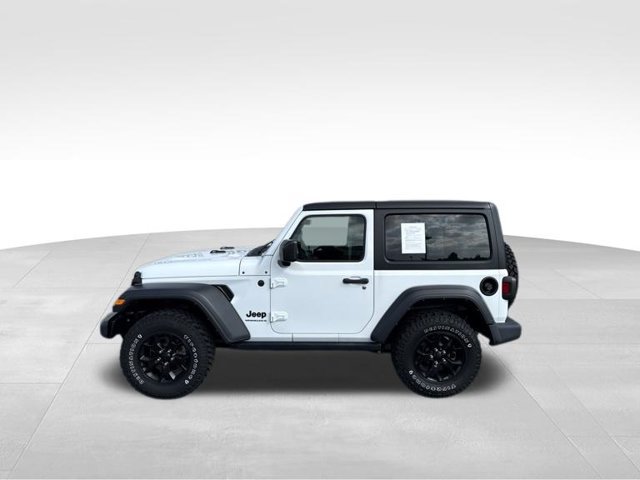 Used 2023 Jeep Wrangler Sport AWD/4WD image 5