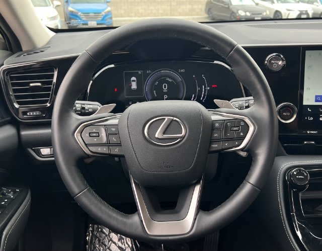 Used 2025 Lexus NX 350h AWD w/ Accessory Package (2T) image 31