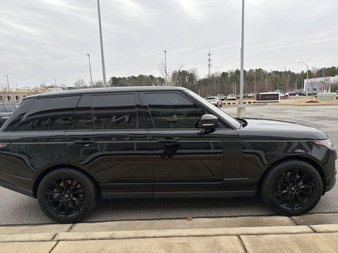 Used 2019 Land Rover Range Rover HSE image 7
