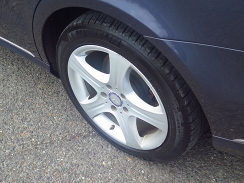 Used 2014 Mercedes-Benz E 350 4MATIC Sedan image 28