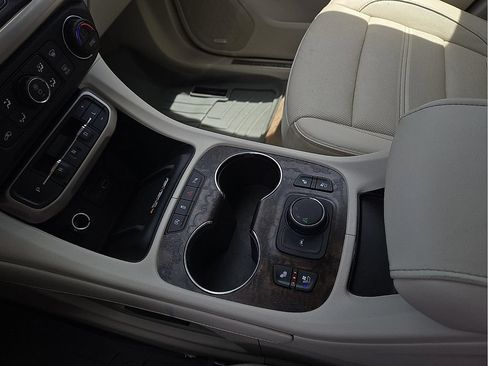 Used 2020 GMC Acadia Denali FWD image 20