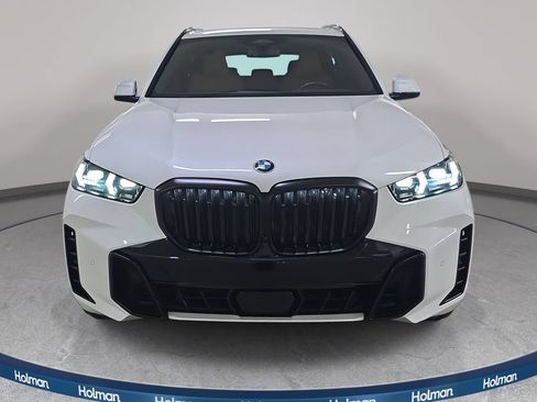 Used 2024 BMW X5 sDrive40i w/ M Sport Package RWD image 3