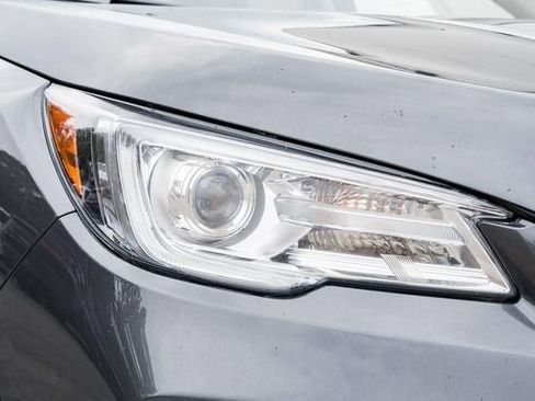 Used 2022 Subaru Ascent Limited image 15