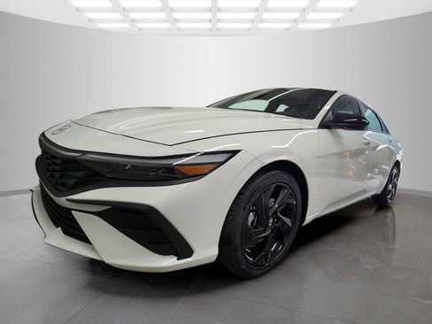 New 2026 Hyundai Elantra Sport FWD image 3