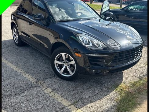 Used 2018 Porsche Macan AWD/4WD image 1