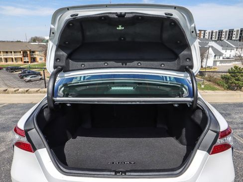 Used 2019 Toyota Camry XSE w/ Carpet Mat Package image 25