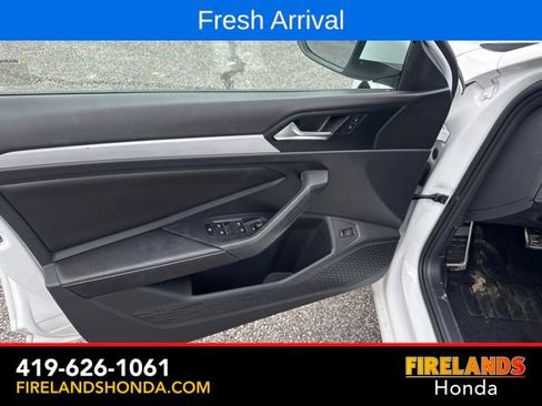 Used 2026 Volkswagen Jetta Sport FWD image 13