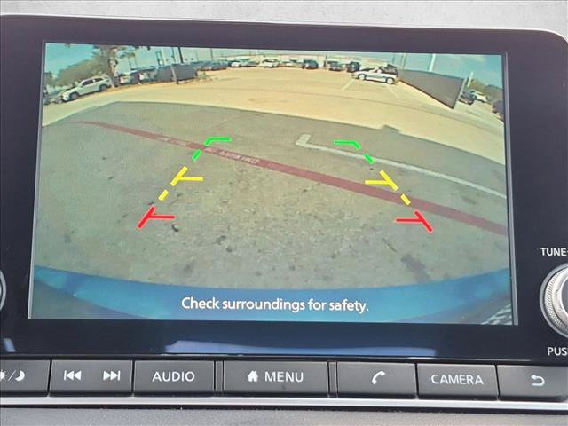 Used 2024 Nissan Sentra SV FWD image 13