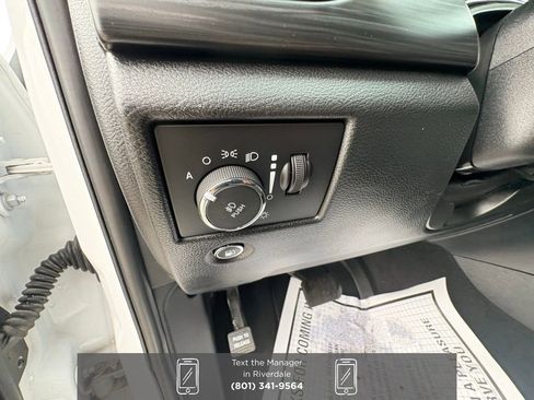 Used 2020 Jeep Grand Cherokee Altitude image 18
