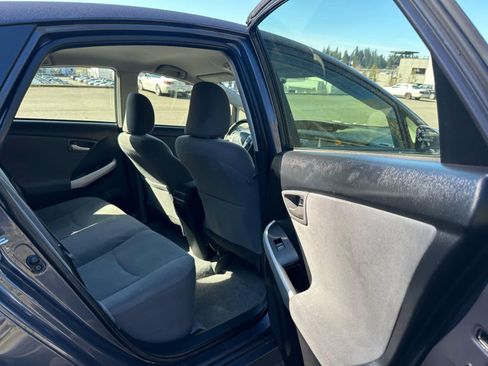 Used 2014 Toyota Prius Two FWD image 14