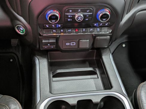 Used 2021 GMC Sierra 1500 AT4 w/ Driver Alert Package I image 39