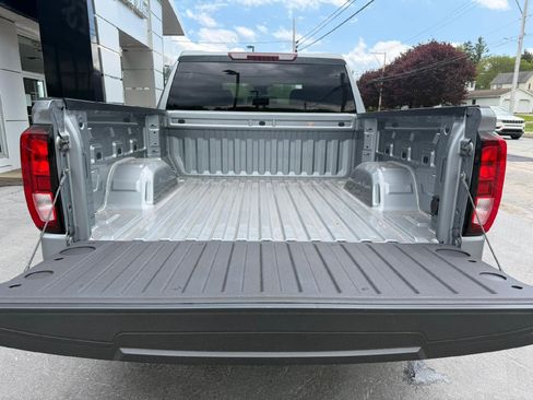 Used 2025 GMC Sierra 1500 Elevation AWD/4WD image 8