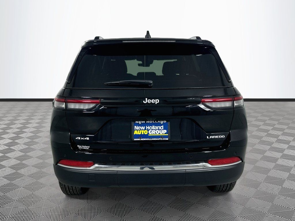 New 2027 Jeep Grand Cherokee 4WD image 5