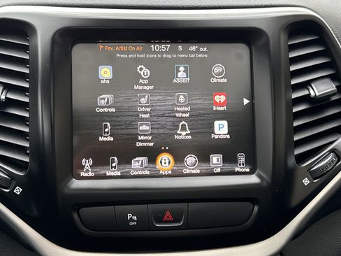 Used 2017 Jeep Cherokee Trailhawk w/ Comfort/Convenience Group image 30