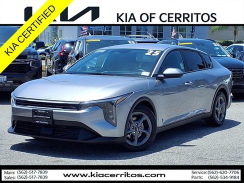 Certified 2025 Kia K4 FWD image 1