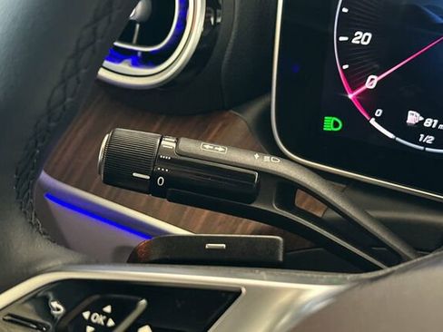 Certified 2025 Mercedes-Benz C 300 Sedan image 32