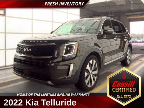 Used 2022 Kia Telluride S AWD/4WD image 1