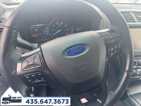 Used 2016 Ford Explorer XLT w/ Equipment Group 202A image 12