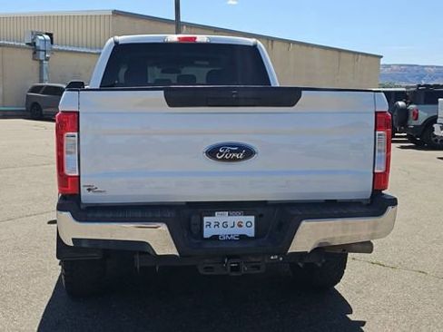 Used 2017 Ford F250 XLT AWD/4WD image 7