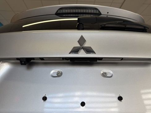 Used 2024 Mitsubishi Outlander Sport SE image 16