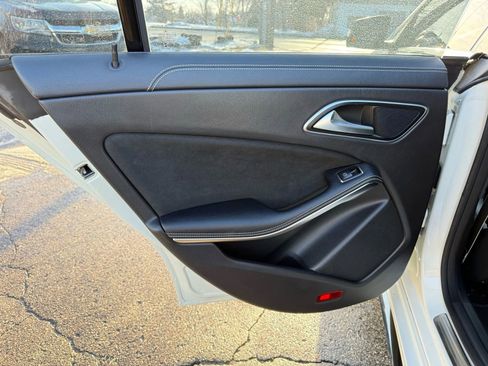 Used 2018 Mercedes-Benz CLA 250 4MATIC image 11