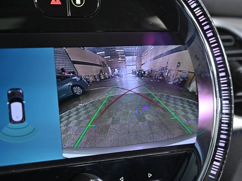 Certified 2024 MINI Cooper SE image 19