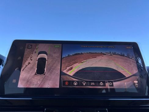 New 2026 Nissan Pathfinder Platinum image 8