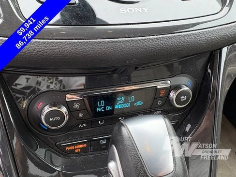 Used 2015 Ford Escape Titanium FWD image 20