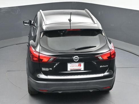 Used 2018 Nissan Rogue Sport SV w/ SV Technology Package image 34