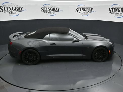 Used 2017 Chevrolet Camaro LT RWD image 25