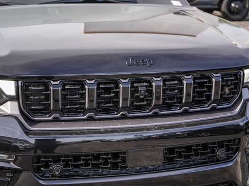 New 2026 Jeep Grand Cherokee Summit AWD/4WD image 5