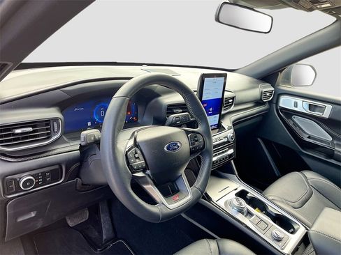 Used 2024 Ford Explorer ST w/ Equipment Group 401A image 9