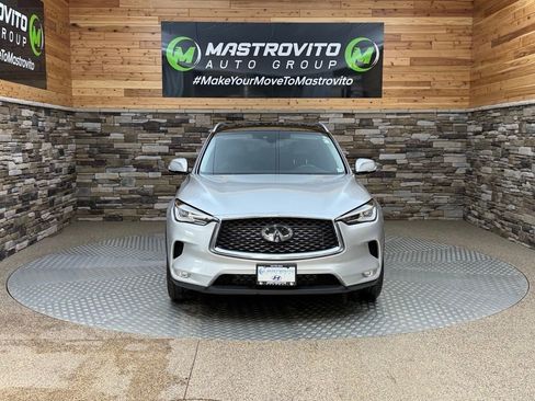 Used 2019 INFINITI QX50 Luxe w/ Navigation Package AWD/4WD image 3