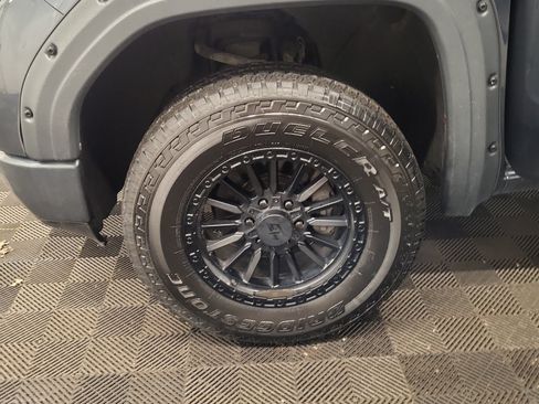Used 2021 GMC Sierra 1500 Elevation w/ X31 Off-Road Package AWD/4WD image 15