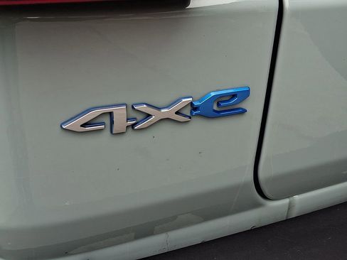 Used 2023 Jeep Wrangler Unlimited Sahara w/ Cold Weather Group image 38