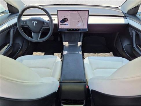 Used 2021 Tesla Model 3 Standard Range Plus RWD image 18