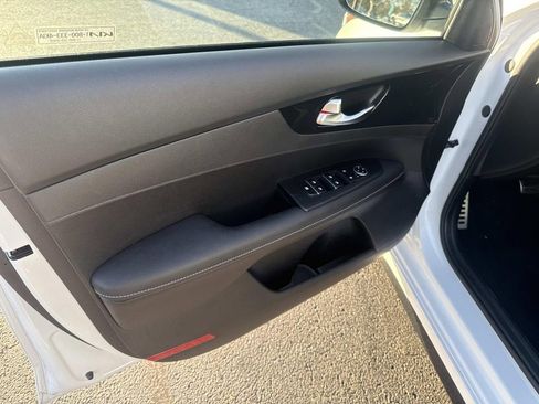 Used 2023 Kia Forte GT-Line image 16