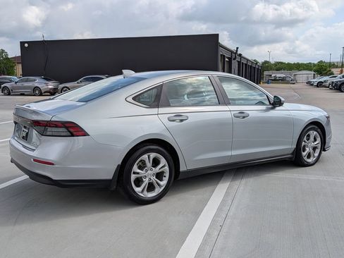 Used 2024 Honda Accord LX image 5