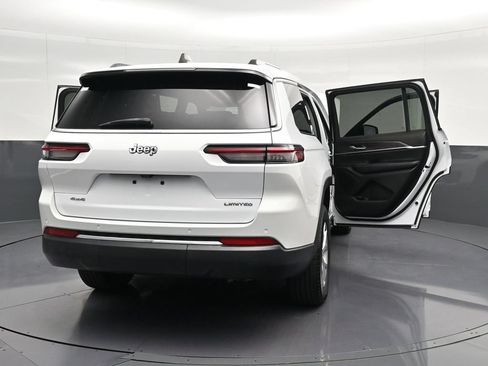 Used 2023 Jeep Grand Cherokee L Limited AWD/4WD image 32