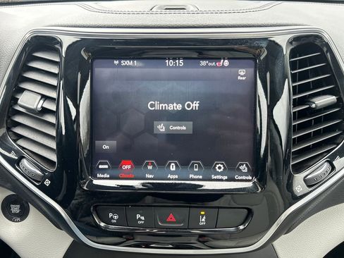 Used 2021 Jeep Cherokee Limited w/ Elite Package AWD/4WD image 28