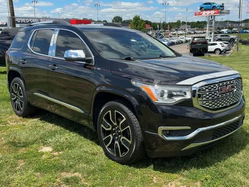 Used 2019 GMC Acadia Denali w/ Technology Package AWD/4WD image 9