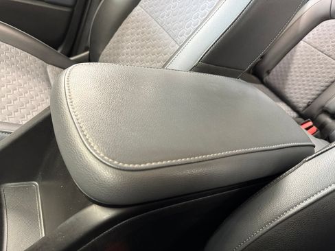 Used 2017 Chevrolet Colorado Z71 AWD/4WD image 28