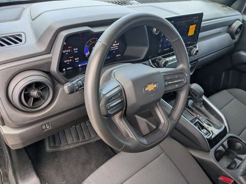 Used 2024 Chevrolet Colorado W/T w/ WT Convenience Package image 7