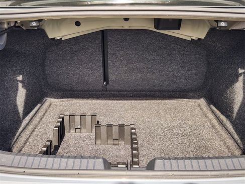 Used 2024 Volkswagen Jetta GLI 40th Anniversary Edition image 34