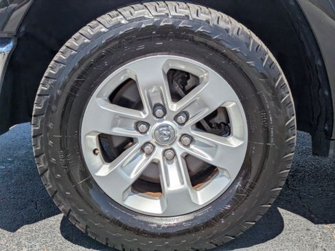 Used 2021 RAM 1500 Laramie RWD image 30