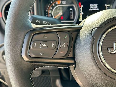 New 2026 Jeep Wrangler Unlimited Rubicon w/ Technology Group AWD/4WD image 27